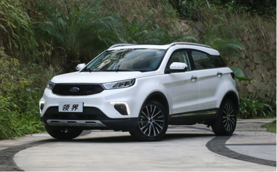 【福特領(lǐng)界熱點稿3】福特領(lǐng)界即將上市 搭載1.5t動力表現(xiàn)不俗-01.08126.png